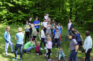 Familienfreizeit Spiele im Freien